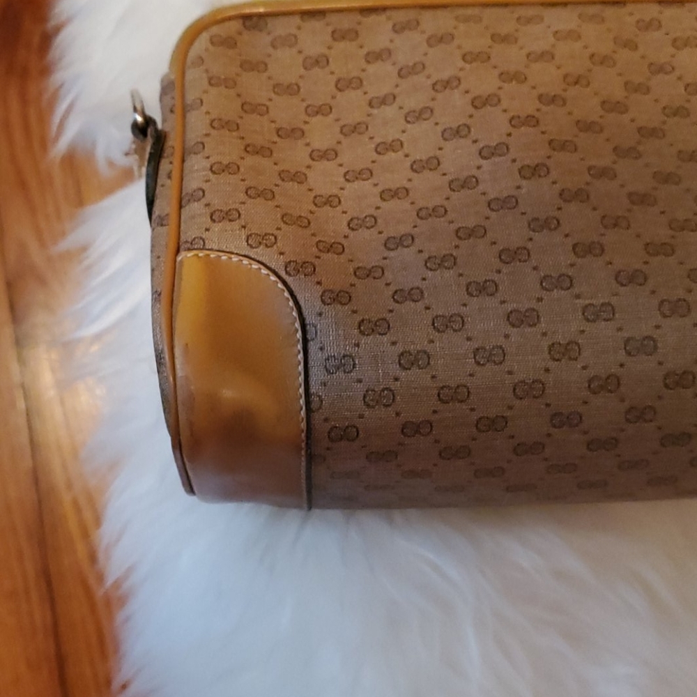 Vintage Gucci Crossbody Clutch ❤️ - Picture 11 of 15